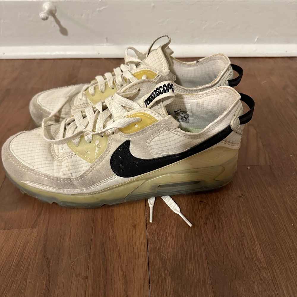 Nike Airmax sneakers